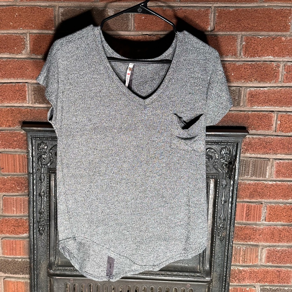 Black/grey pocket tshirt